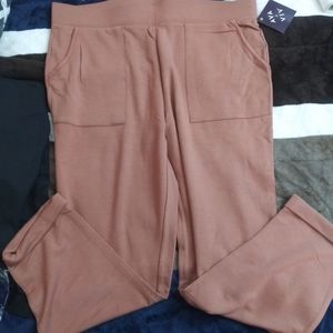 Nwt Ava & Viv pants